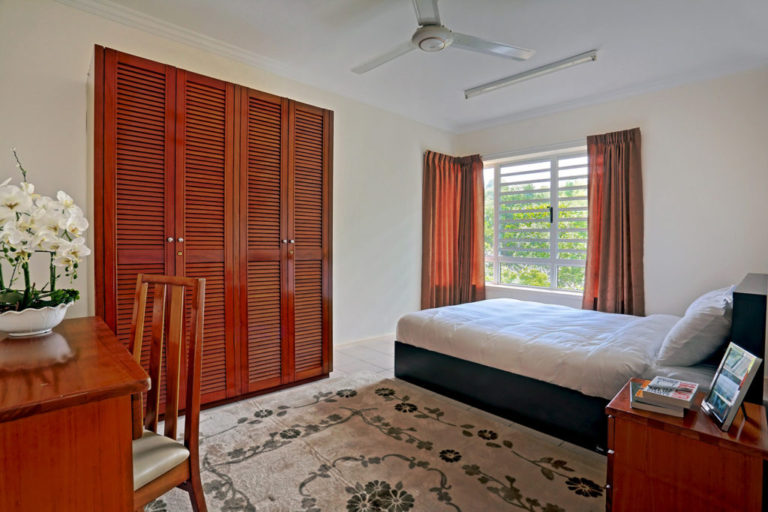 Tungku-estate-bedroom-site3